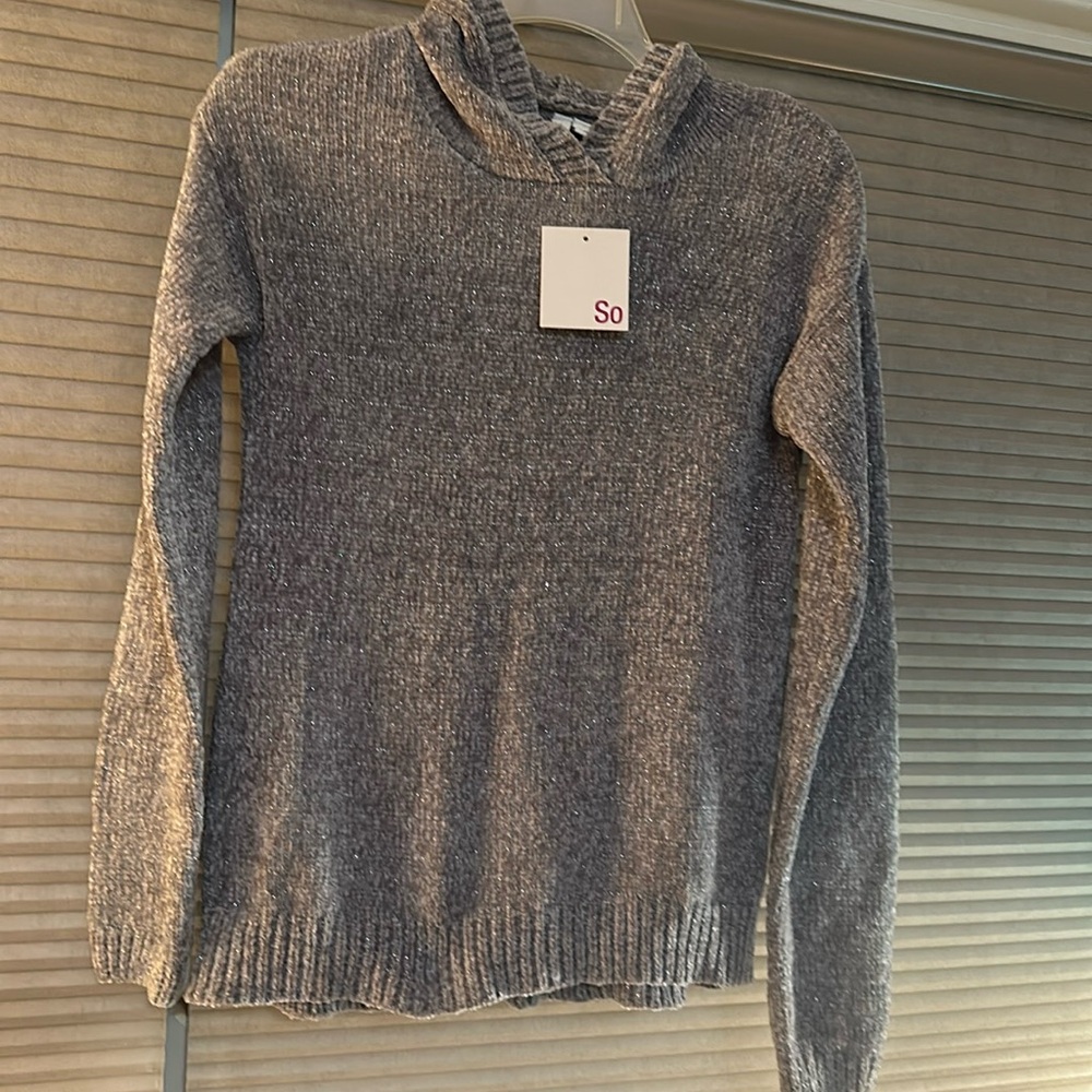 So hooded sweater